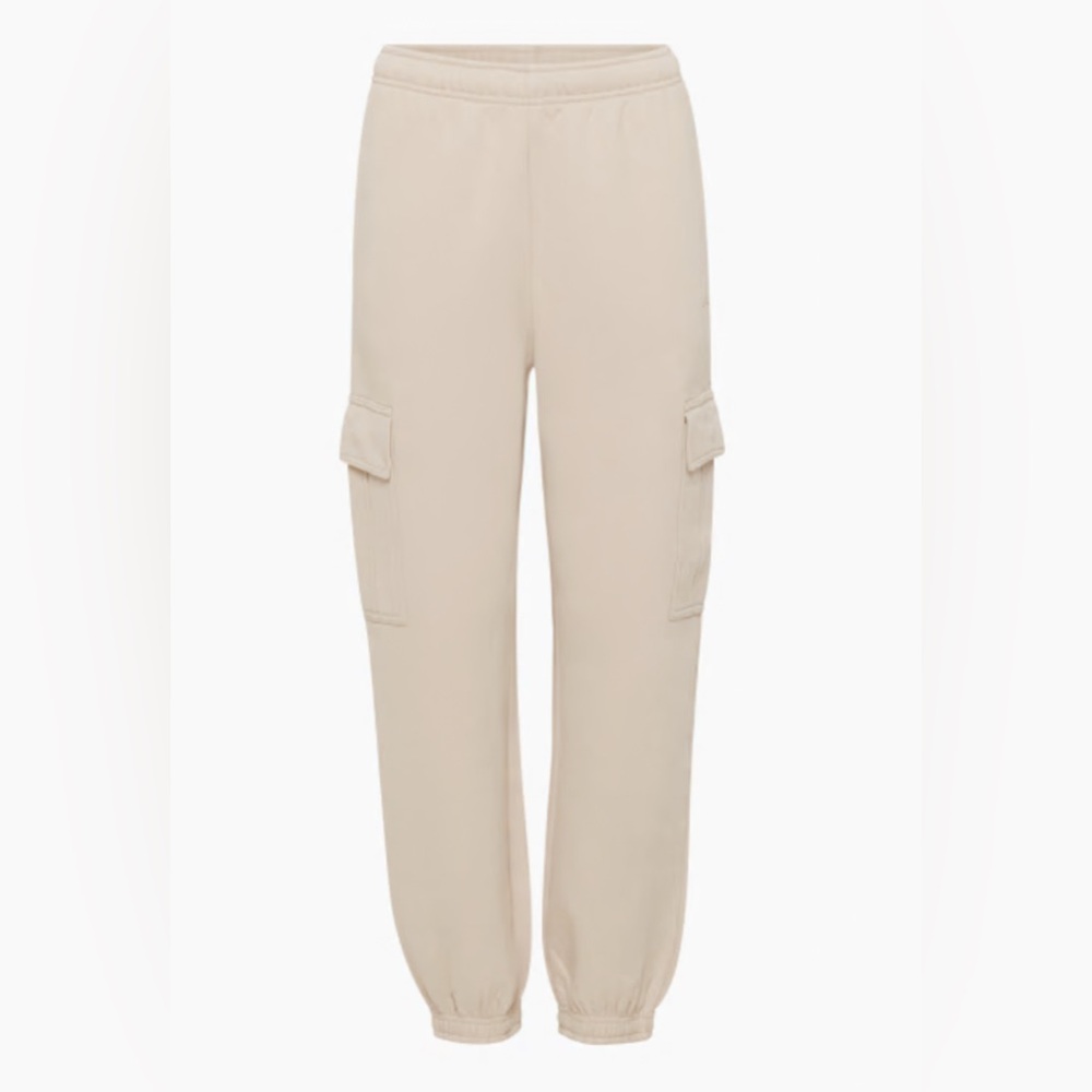 Aritzia Cozy Fleece Mega Cargo Joggers